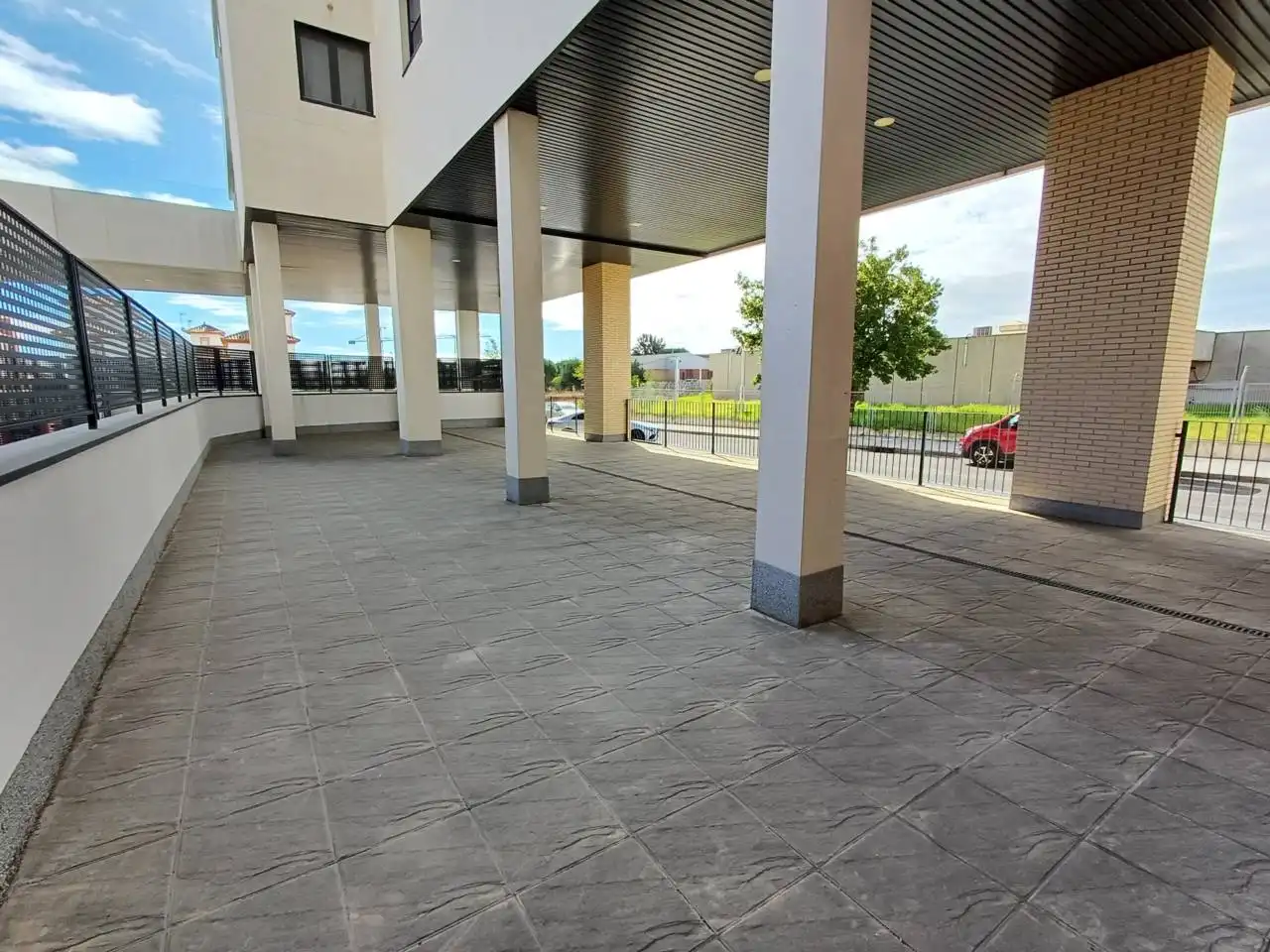 Terrace of Commercial properties for rent in Huelva