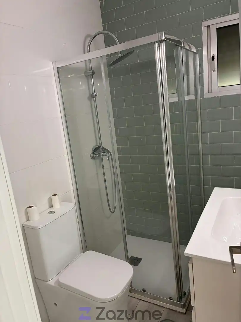 Bathroom of Flat for rent in El Puerto de Santa María  with Air Conditioner, Heating and Oven
