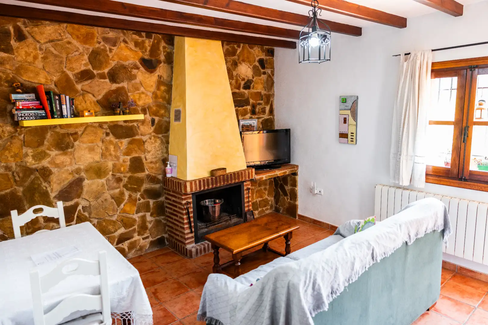 Sala de estar de Finca rústica en venta en Montejaque con Aire acondicionado, Jardín privado y Terraza