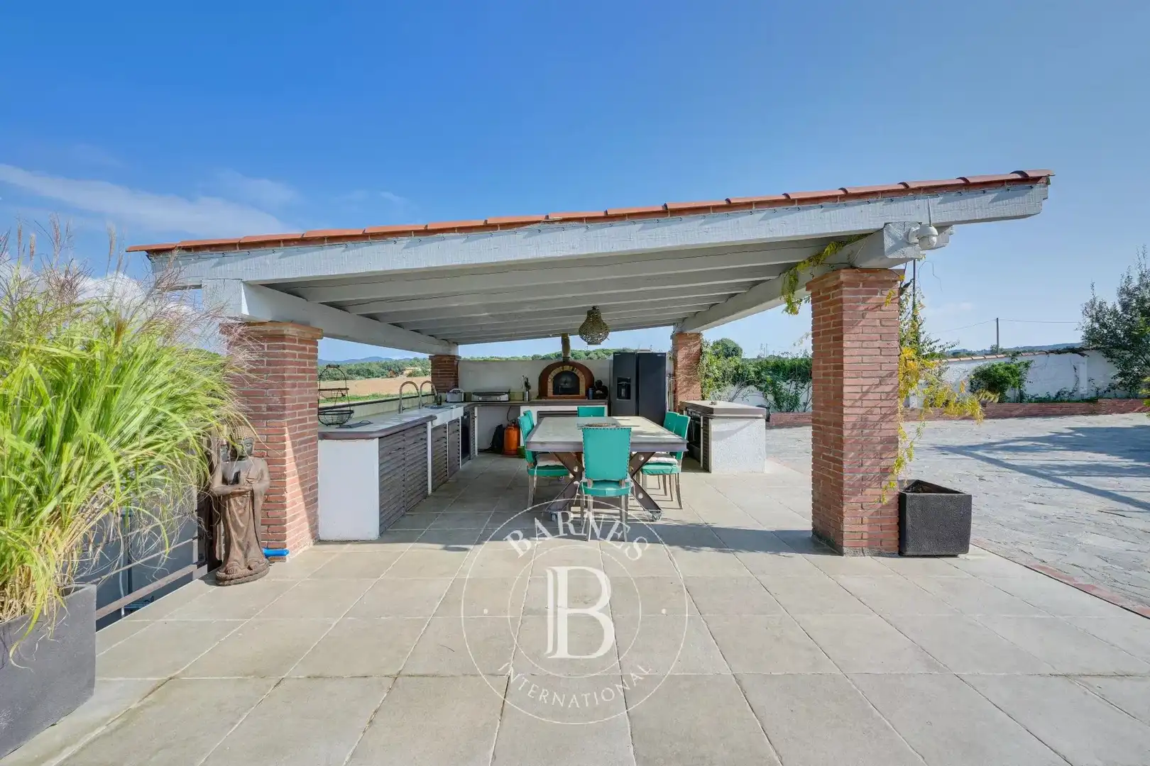 Country homes for sale in Montbarbat