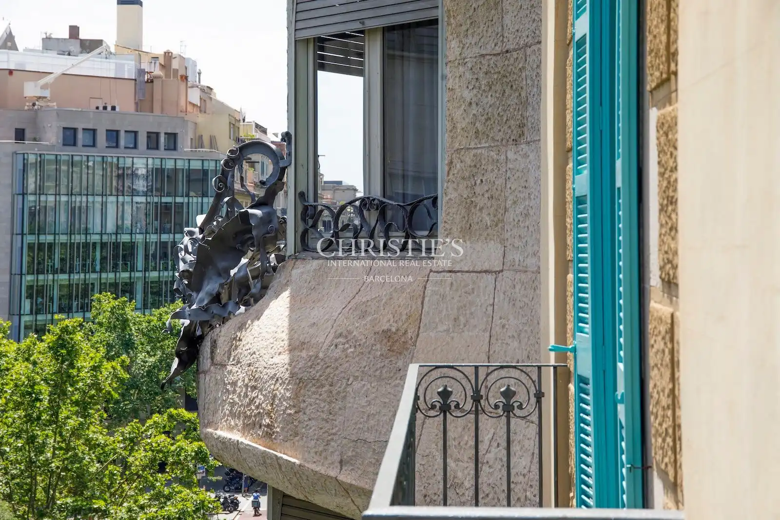 Vista exterior de Dúplex en venda en Barcelona amb Aire condicionat i Terrassa