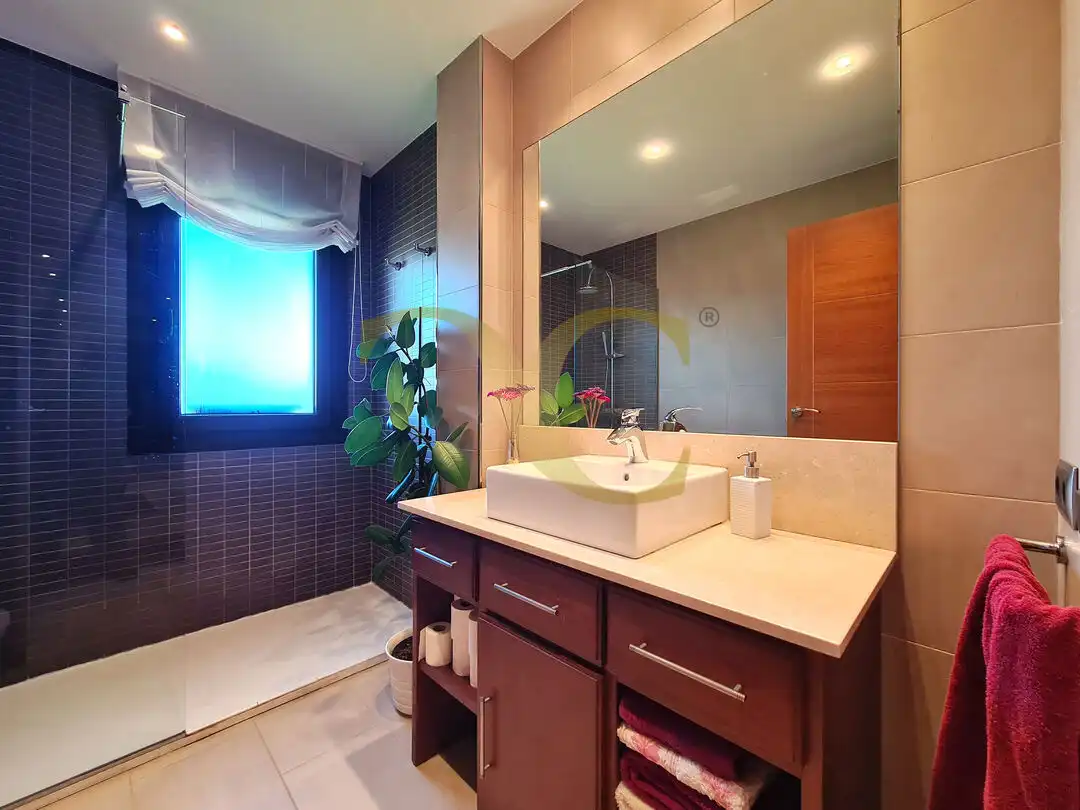 Baño de Casa o chalet en venta en Siero con Calefacción, Terraza y Trastero
