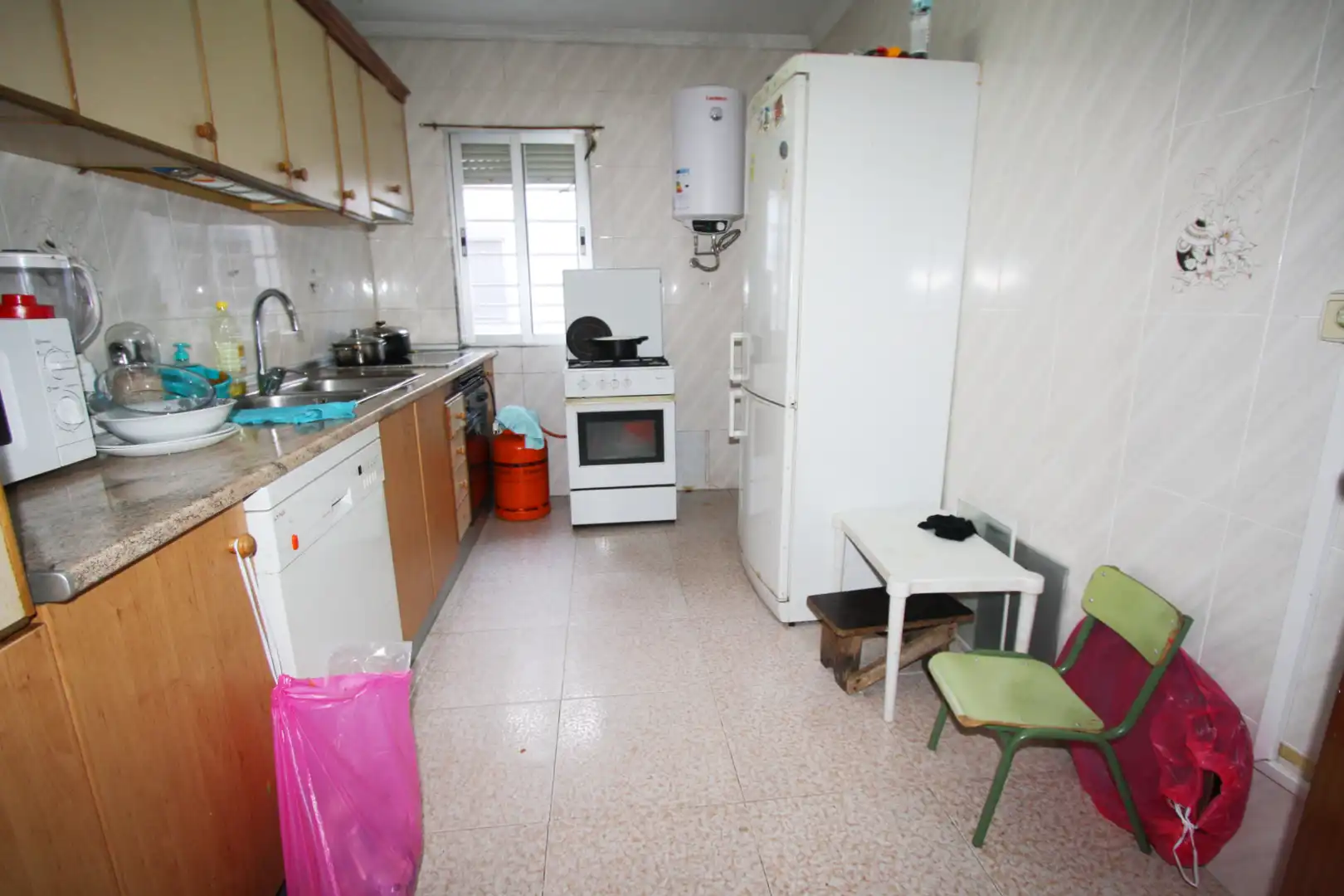 Cuina de Casa o xalet en venda en Albacete amb Calefacció, Terrassa i Traster