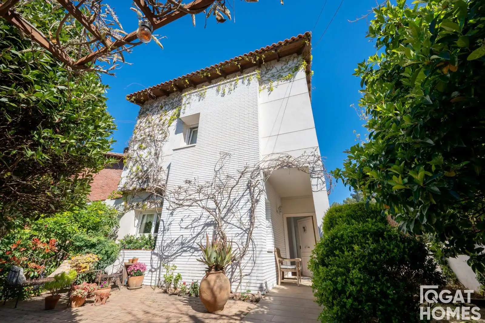 Vista exterior de Casa o xalet en venda en Rubí amb Calefacció, Terrassa i Traster