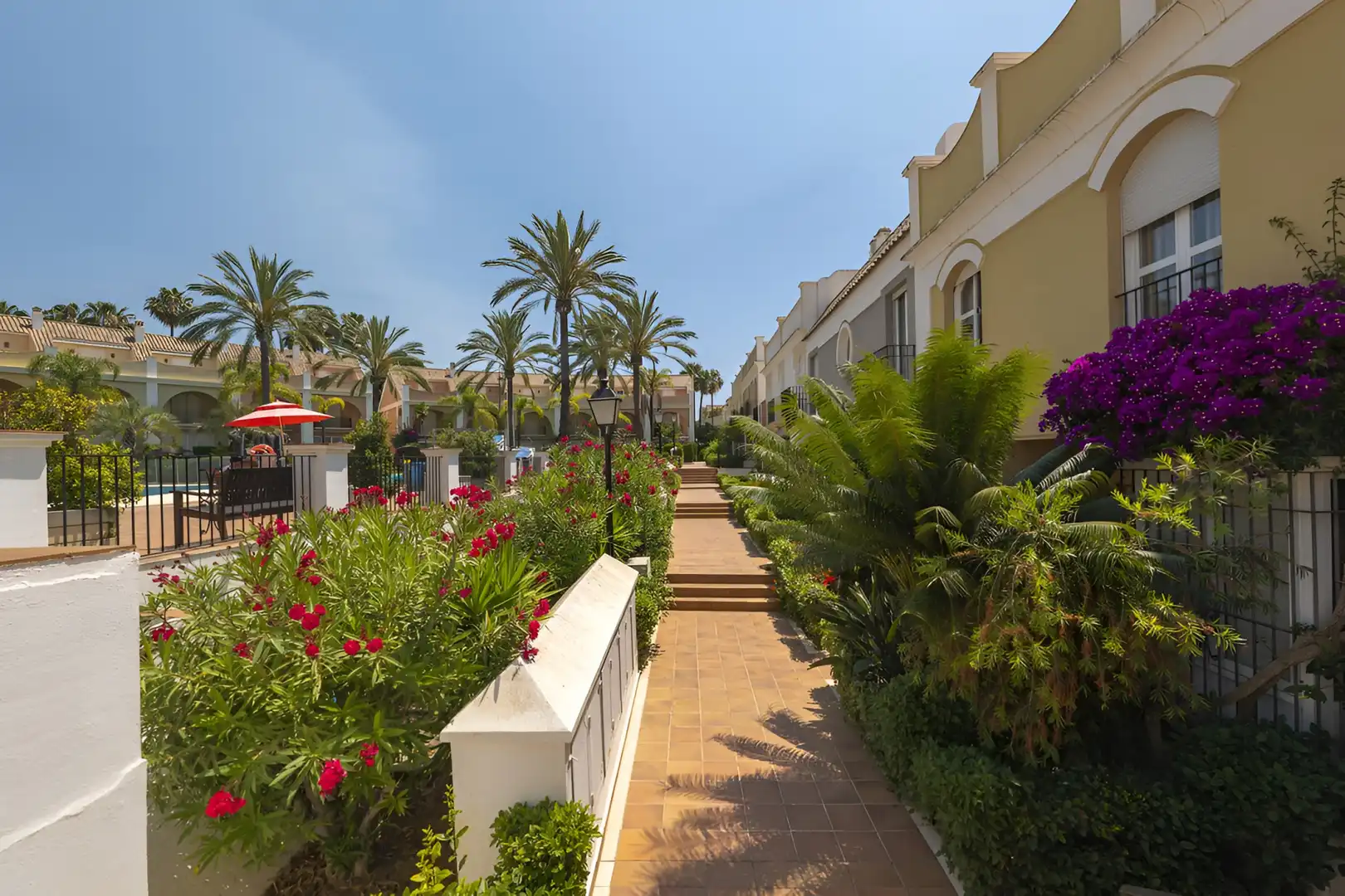 Semi-detached house with pool for sale in Río Real - Los Monteros, imagen 28