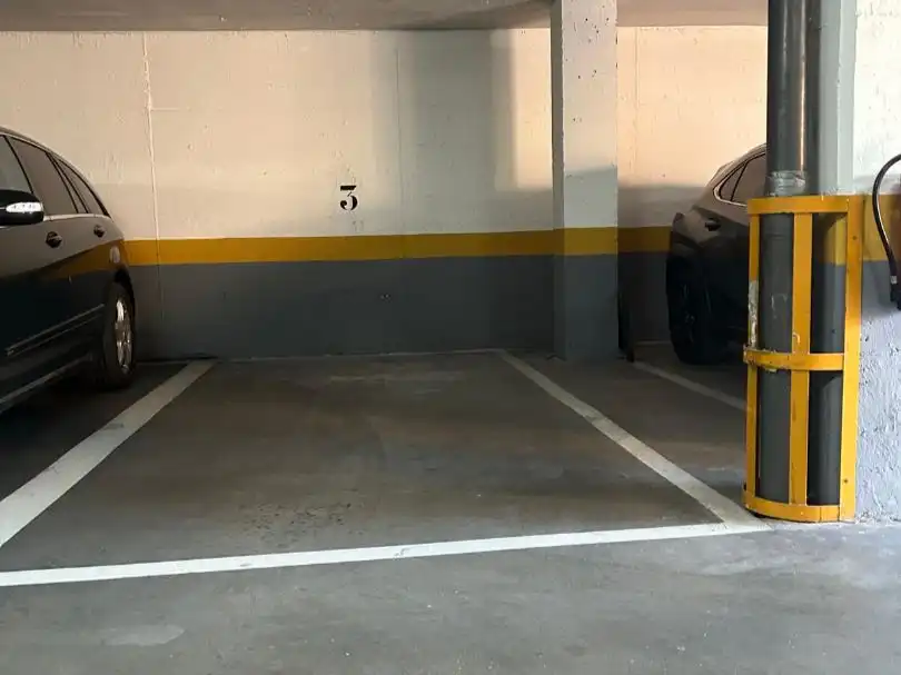 Aparcament de Garatge de lloguer en Madrid