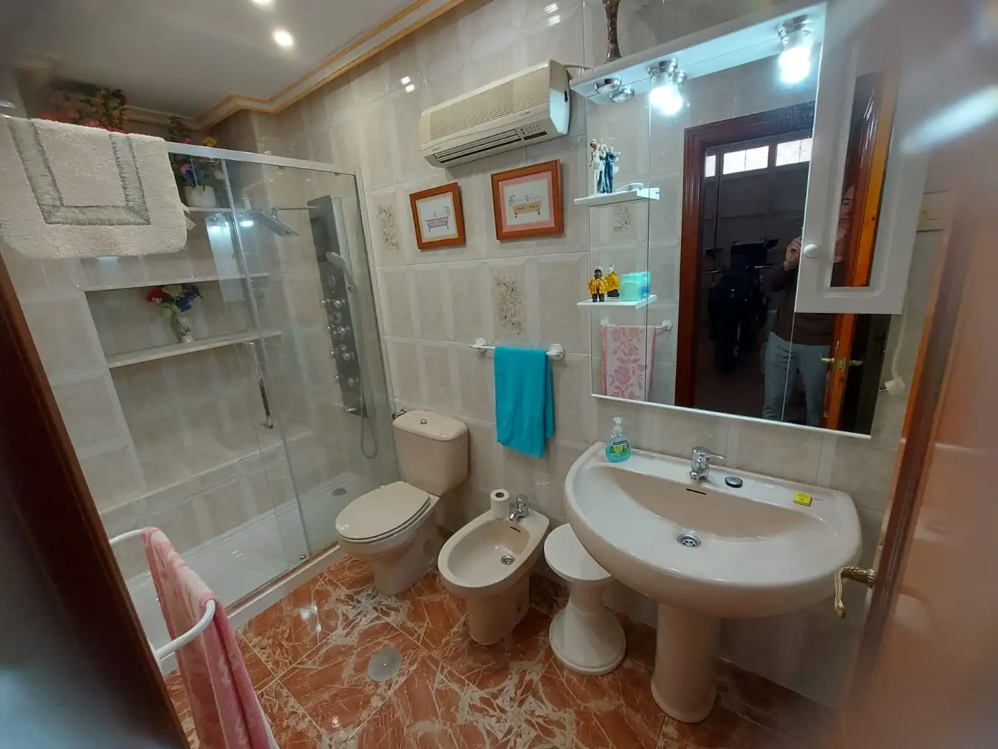 Baño de Casa o chalet en venta en Úbeda con Trastero, Balcón y Internet