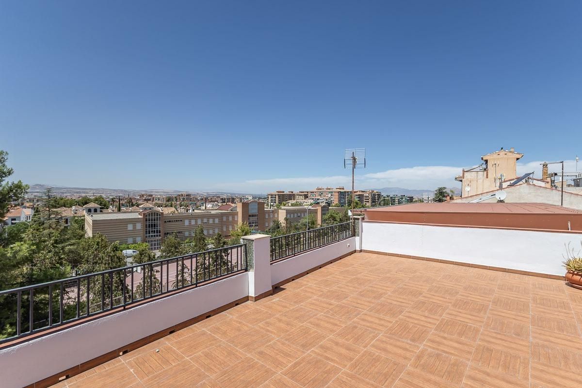 Terrace of House or chalet for sale in  Granada Capital  with Terrace