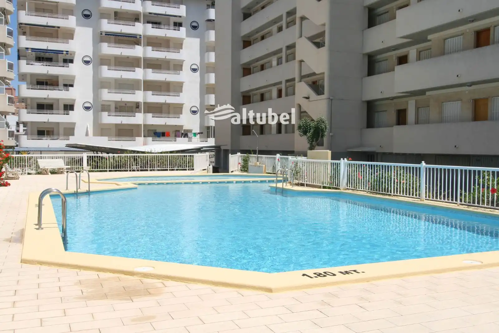 Schwimmbecken von Wohnungen zum Verkauf in Peñíscola / Peníscola mit Terrasse, Schwimmbad und Gemeinschaftspool