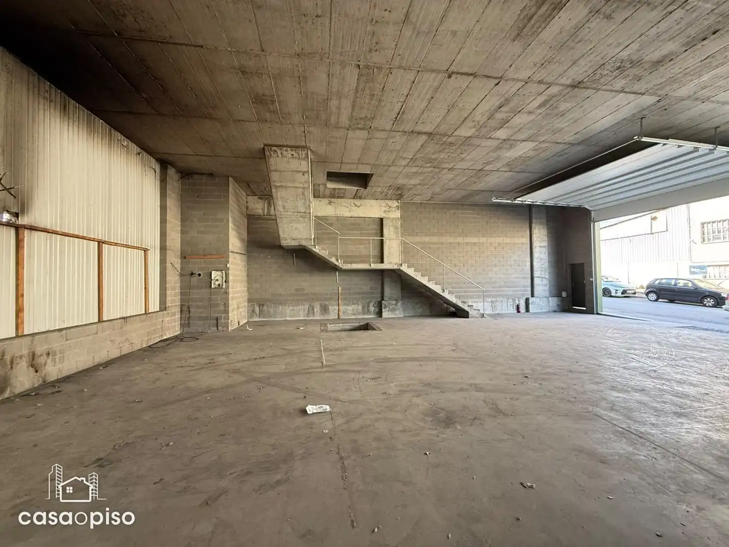 Industriegebäude zur Miete in SATURN, imagen 6