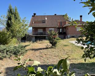 Vista exterior de Casa o xalet de lloguer en Soto del Real amb Aire condicionat, Terrassa i Piscina