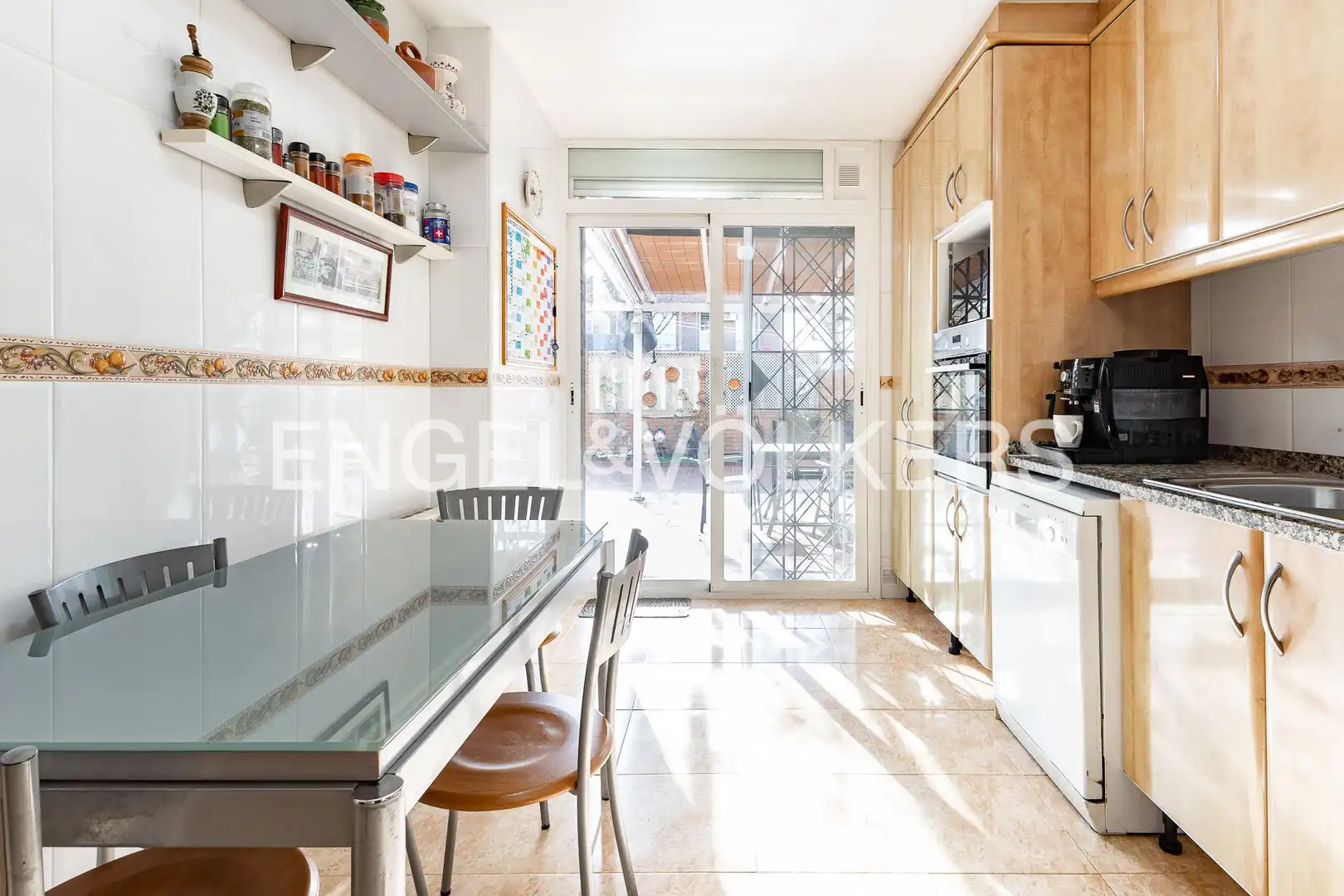 Küche von Wohnung zum Verkauf in Mataró mit Klimaanlage, Heizung und Terrasse