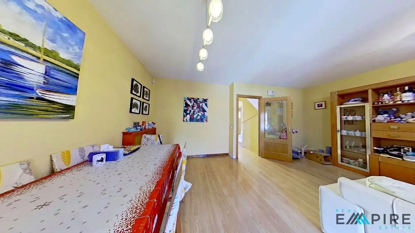 Casa adosada en venta en Valdemoro con Aire acondicionado, Calefacción y Amueblado