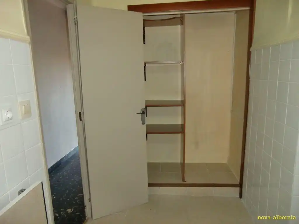 Habitación de Piso en venta en Alboraya con Balcón