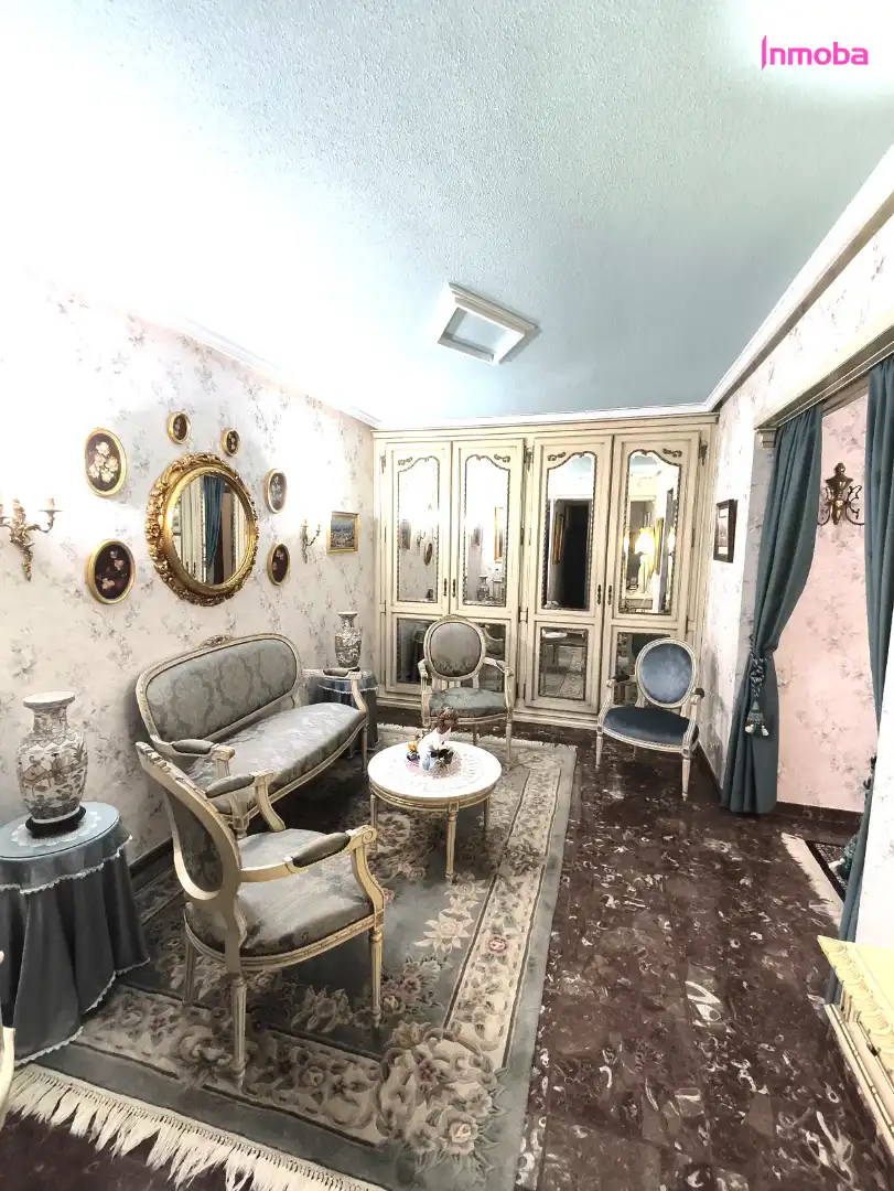 Sala de estar de Piso en venta en Aranda de Duero con Calefacción, Parquet y Trastero