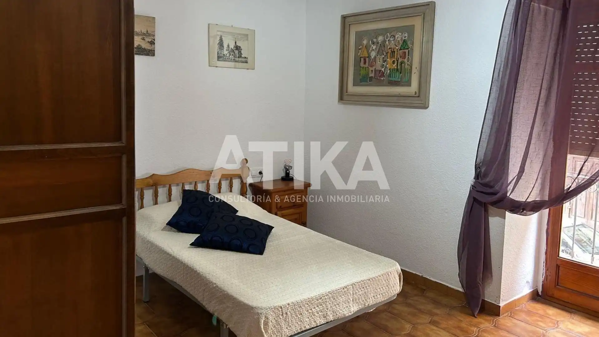 Dormitori de Casa o xalet en venda en Ontinyent amb Traster, Moblat i Balcó