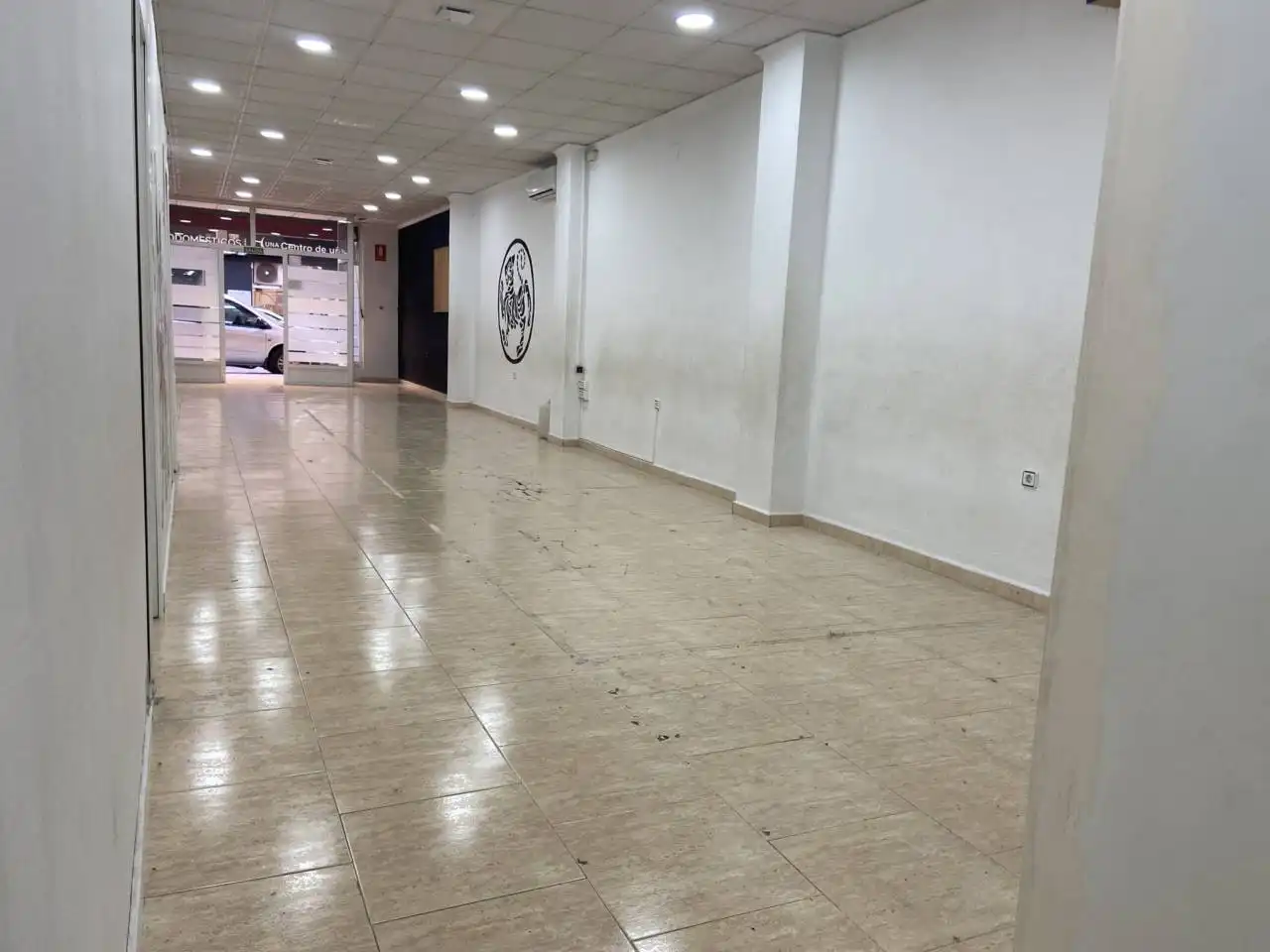 Local de alquiler en Torrent con Aire acondicionado
