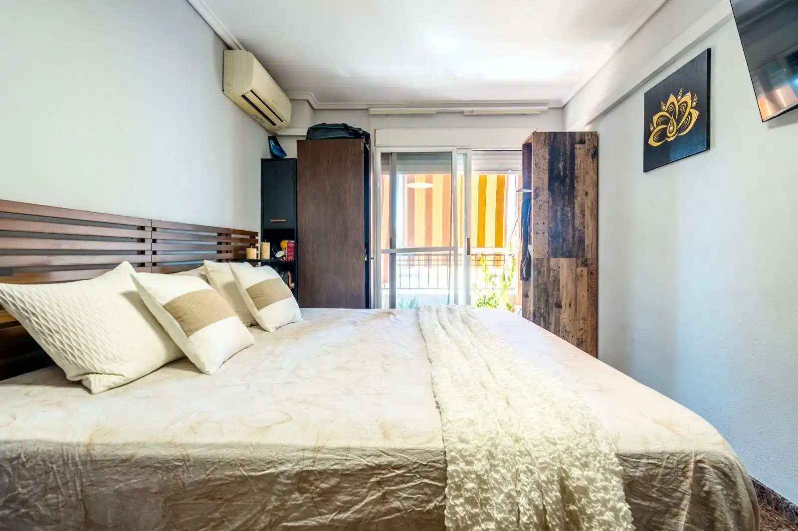 Habitación de Piso en venta en La Pobla de Farnals con Aire acondicionado, Horno y Balcón