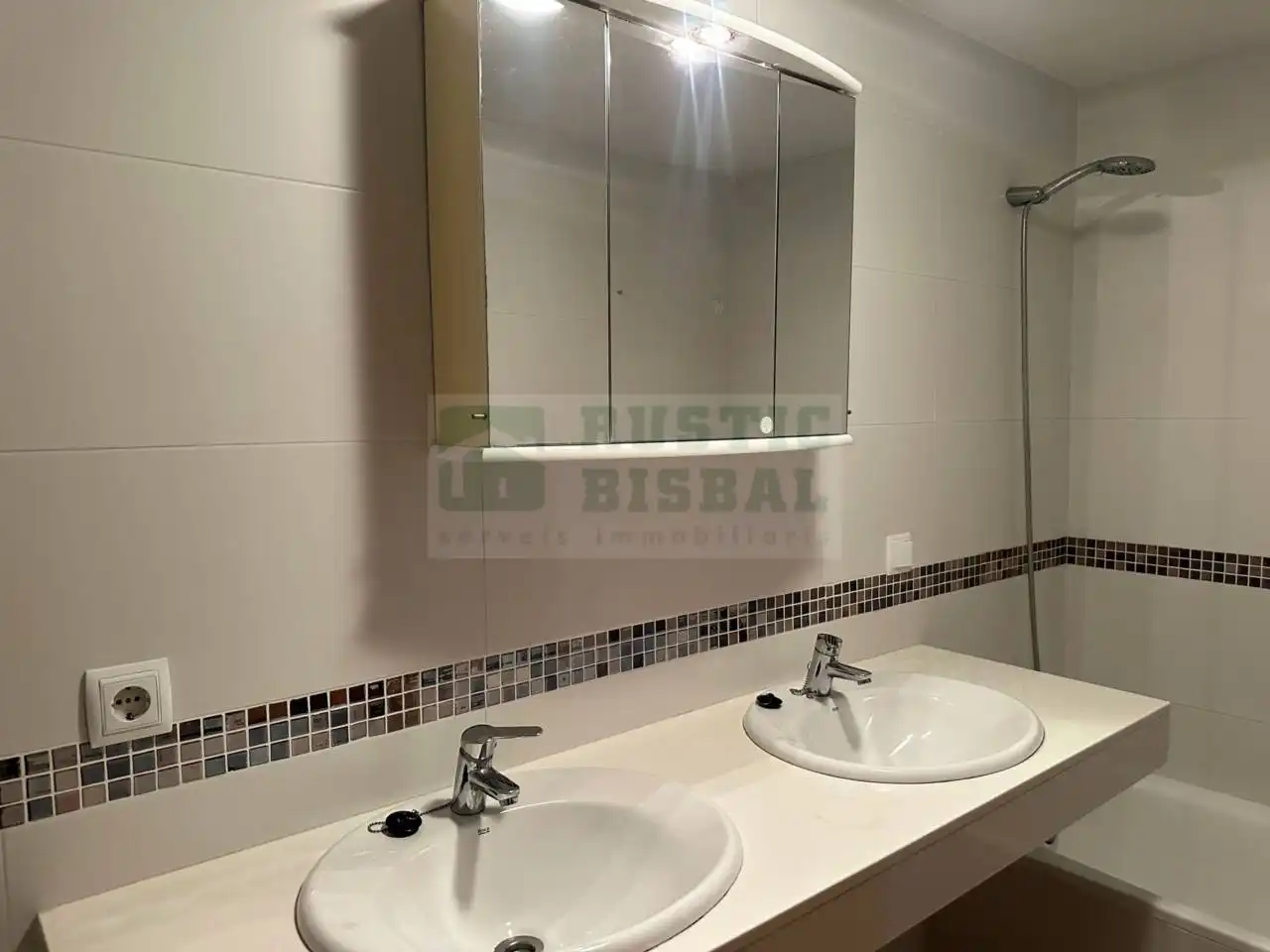 Baño de Casa o chalet en venta en Torroella de Montgrí con Calefacción, Jardín privado y Terraza
