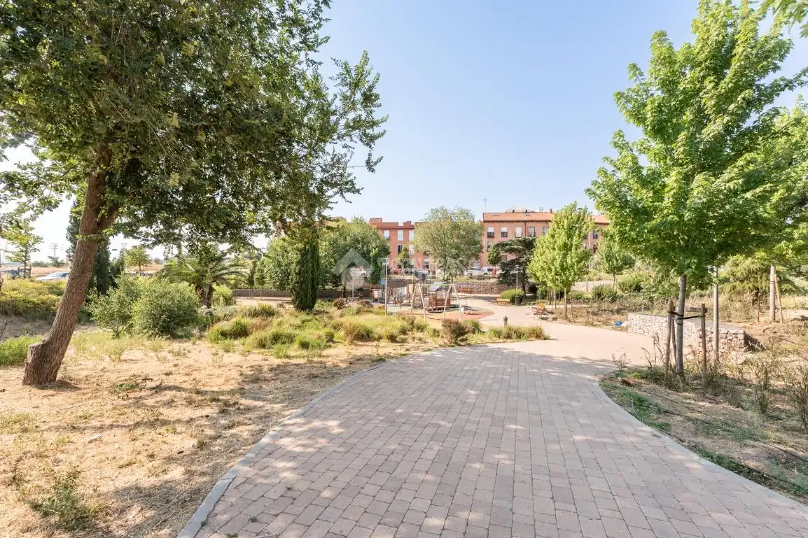 Vista exterior de Piso de alquiler en Madrid con Aire acondicionado, Calefacción y Terraza