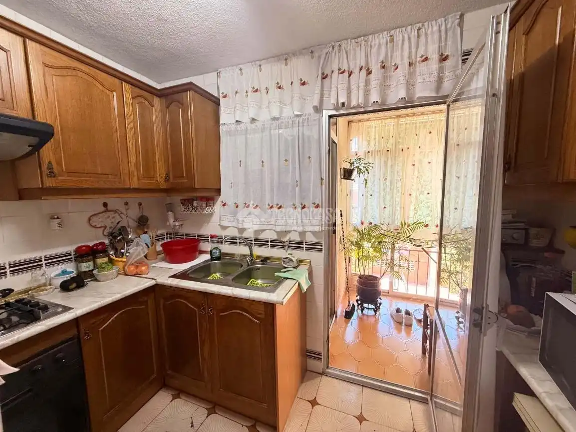 Kitchen of Flat for sale in Madrid  with Air Conditioner, Terrace and Balcony