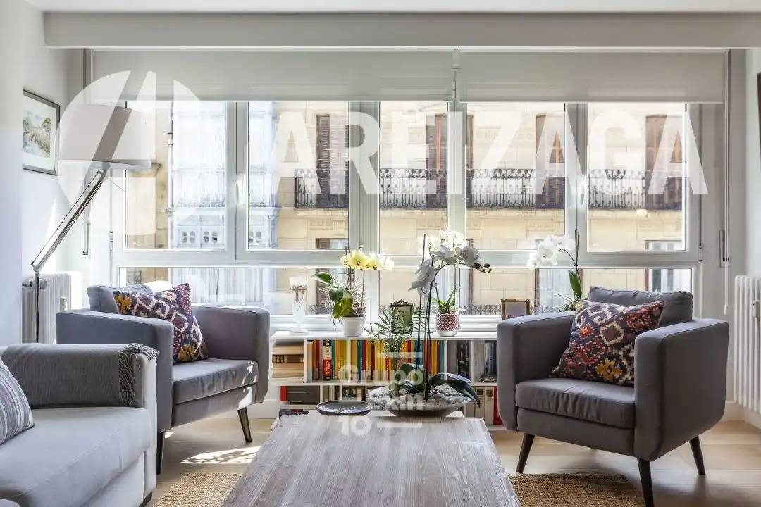 Flat for sale in Bergara Kalea, Área Romántica