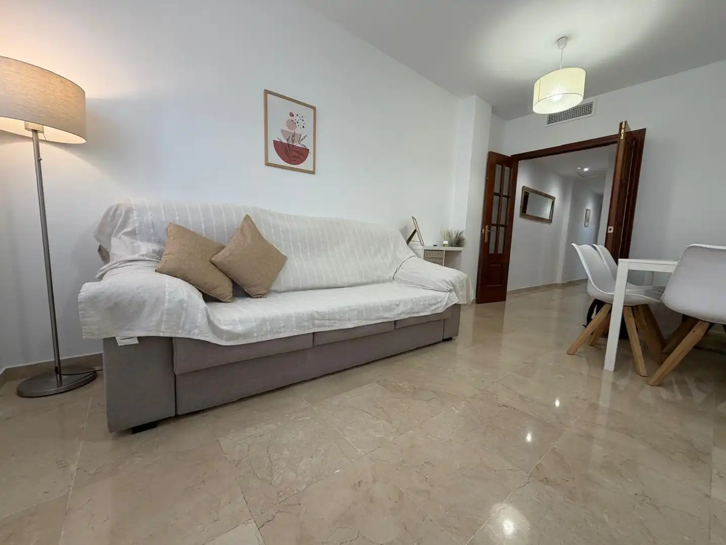 Living room of Flat for rent in Córdoba  with Air Conditioner, Heating and Furnished
