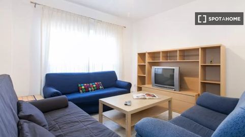 Foto 5 de Habitación en La Oliva, Sevilla Capital