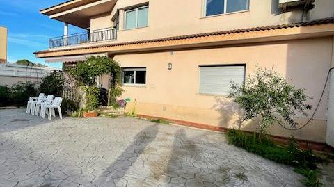 Foto 2 de Casa o xalet en venda a Les Clotes, Barcelona