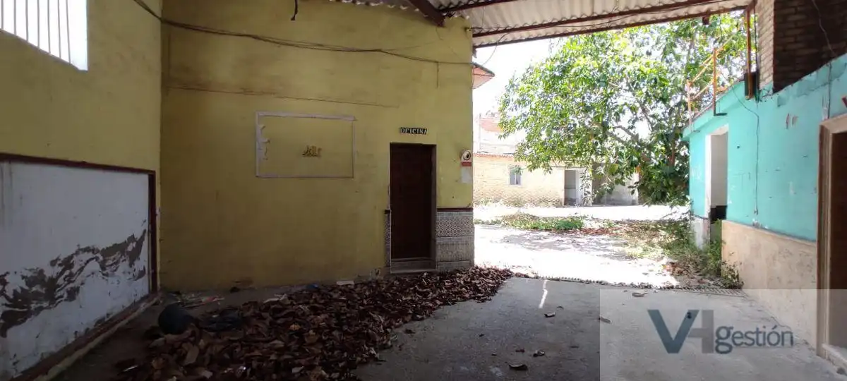 Industrial buildings for sale in Puerto Serrano