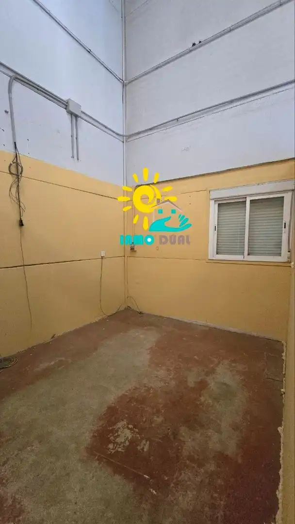 Terraza de Nave industrial de alquiler en Badajoz