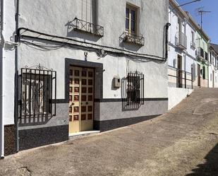 Vista exterior de Casa o xalet en venda en Rute amb Terrassa