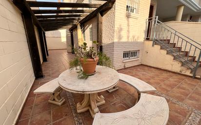 Terrassa de Casa adosada en venda en Elda amb Terrassa i Balcó
