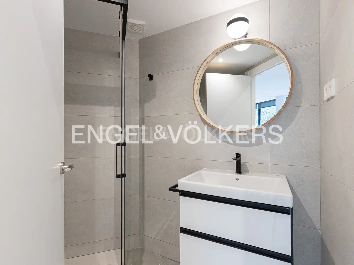 Bathroom of Flat for rent in Sant Martí