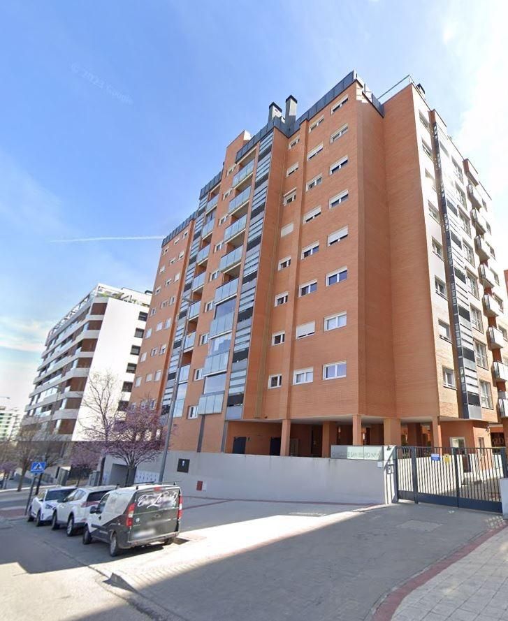 Exterior view of Garage for sale in Tres Cantos