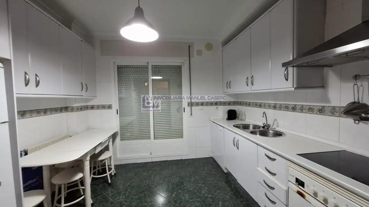 Cuina de Pis en venda en Cáceres amb Calefacció, Parquet i Traster