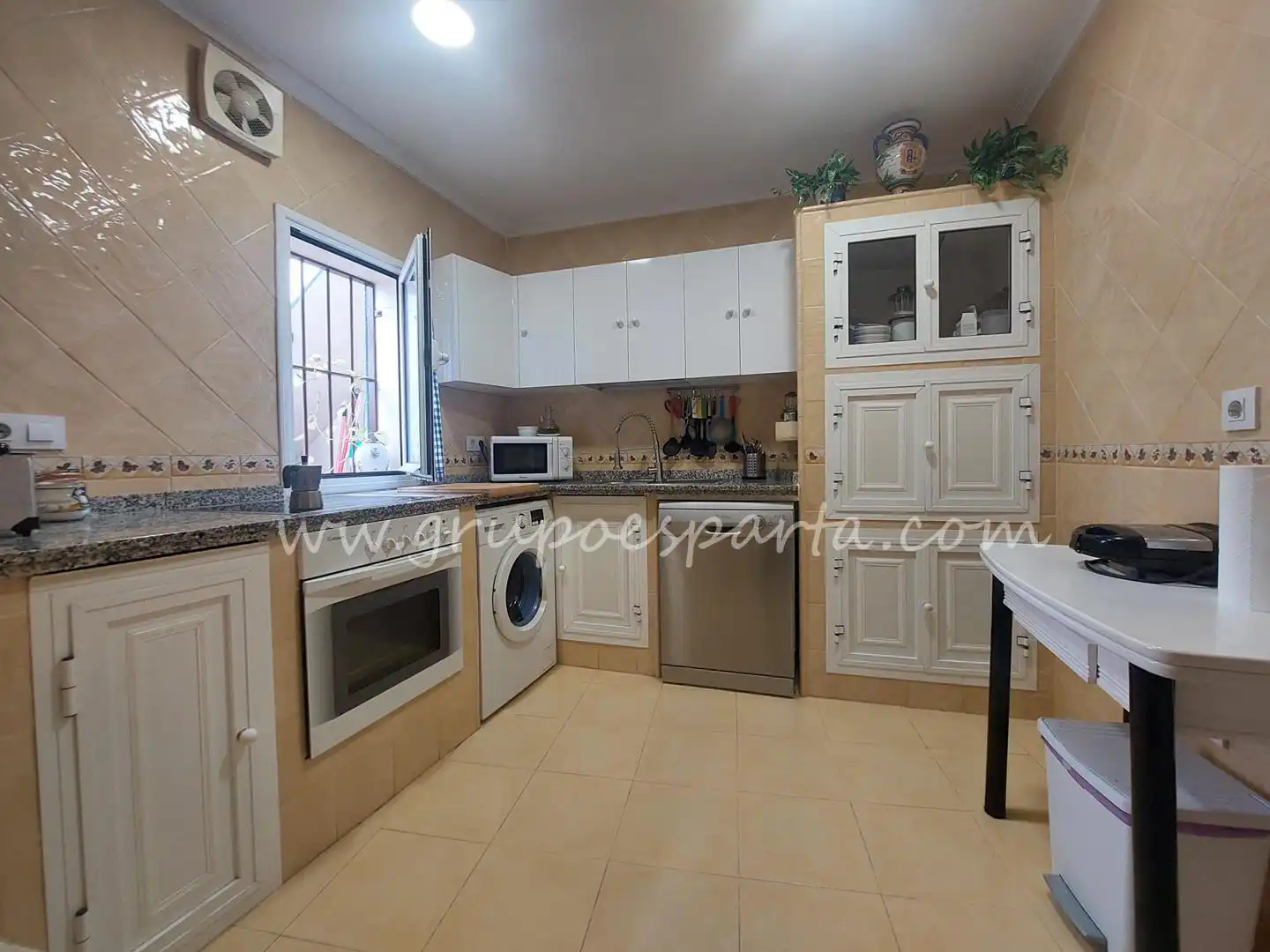 Cocina de Casa adosada en venta en Olivares con Aire acondicionado, Terraza y Amueblado