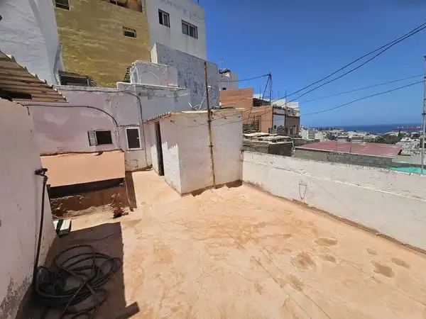 Vista exterior de Piso en venta en Las Palmas de Gran Canaria con Amueblado