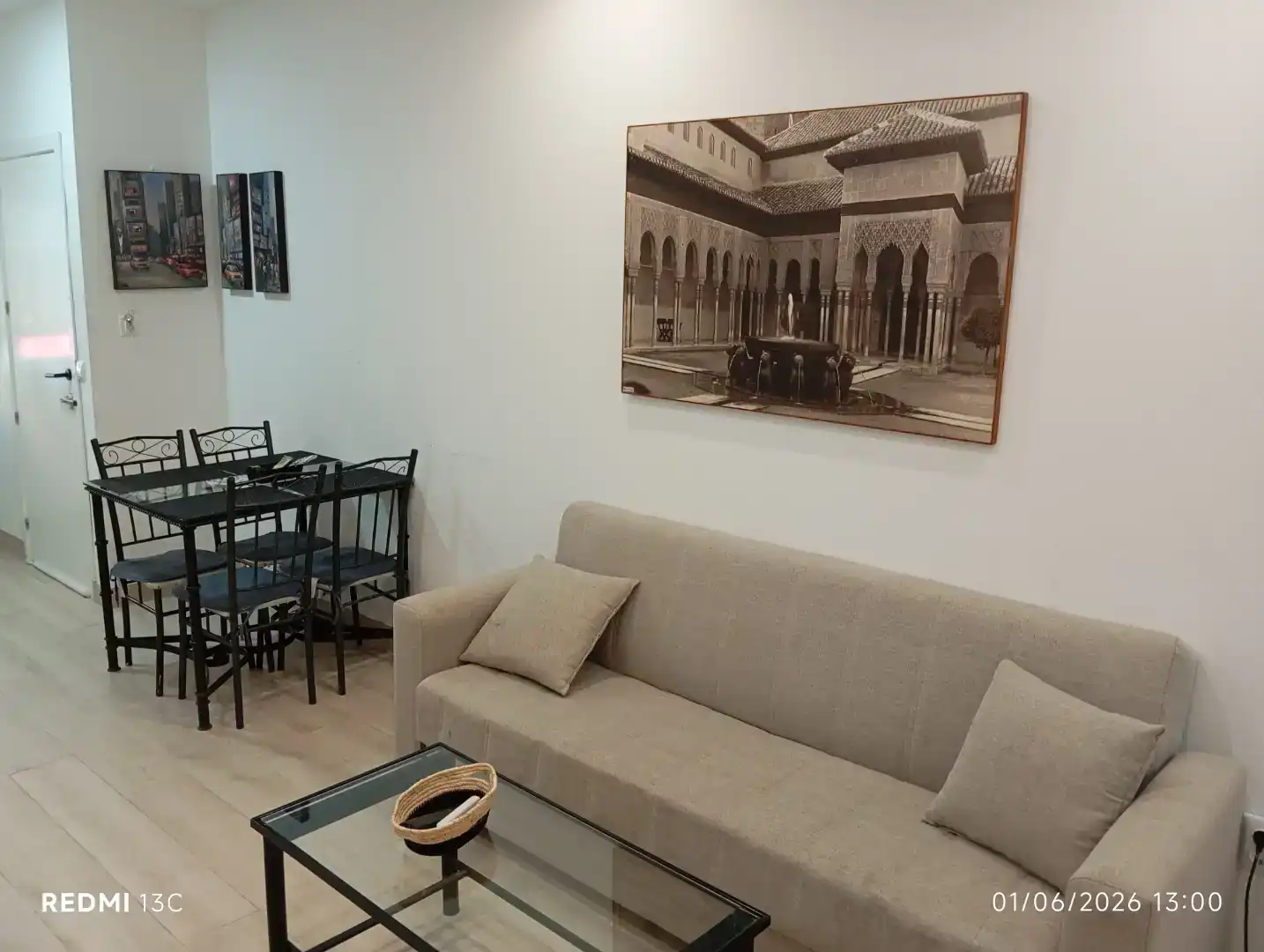 Sala d'estar de Casa adosada en venda en  Córdoba Capital amb Aire condicionat i Balcó