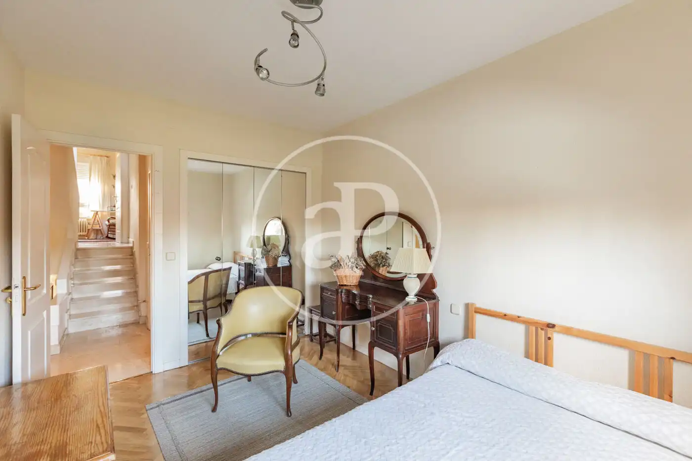 Bedroom of Detached homes for sale in Madrid  with Air Conditioner, Heating and Private garden