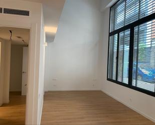 Dormitori de Loft de lloguer en L'Hospitalet de Llobregat amb Aire condicionat i Calefacció