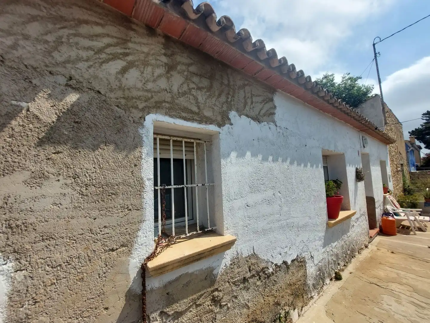 Außenansicht von Einfamilien-Reihenhaus zum Verkauf in Dénia mit Privatgarten und Möbliert