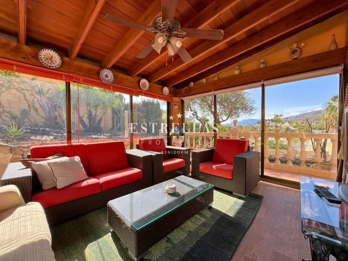 Chalet con terraza en venta en Golf Bahía, imagen 5