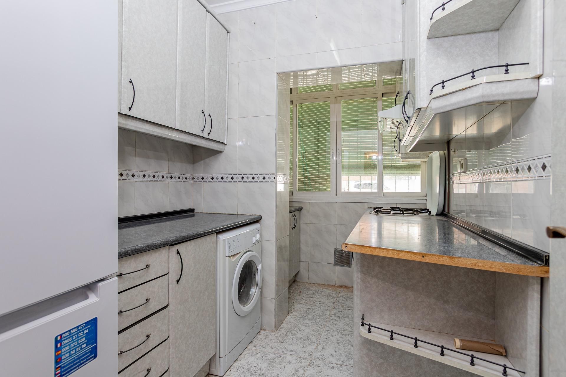 Cocina de Piso en venta en  Madrid Capital