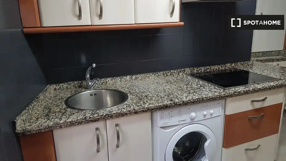 Cocina de Piso de alquiler en Salamanca con Aire acondicionado, Calefacción y Amueblado