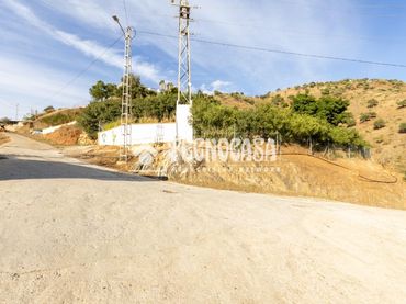Residential land for sale in Canillas de Aceituno