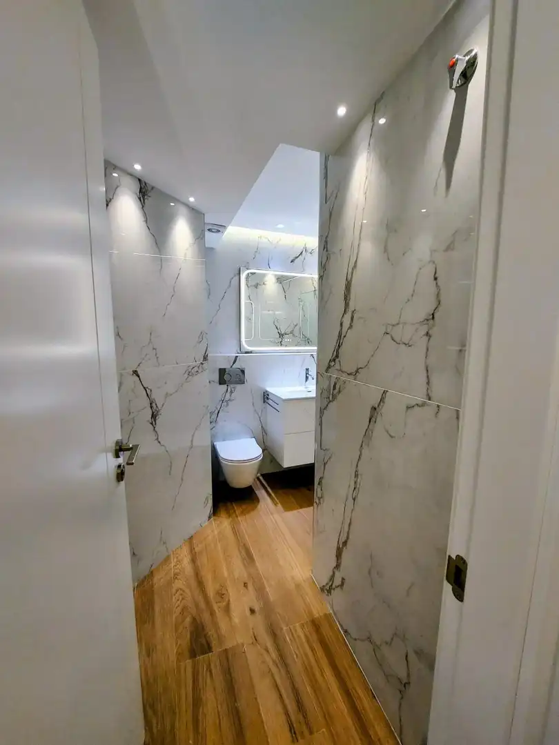 Badezimmer von Wohnung zur Miete in Granada mit Klimaanlage, Heizung und Möbliert
