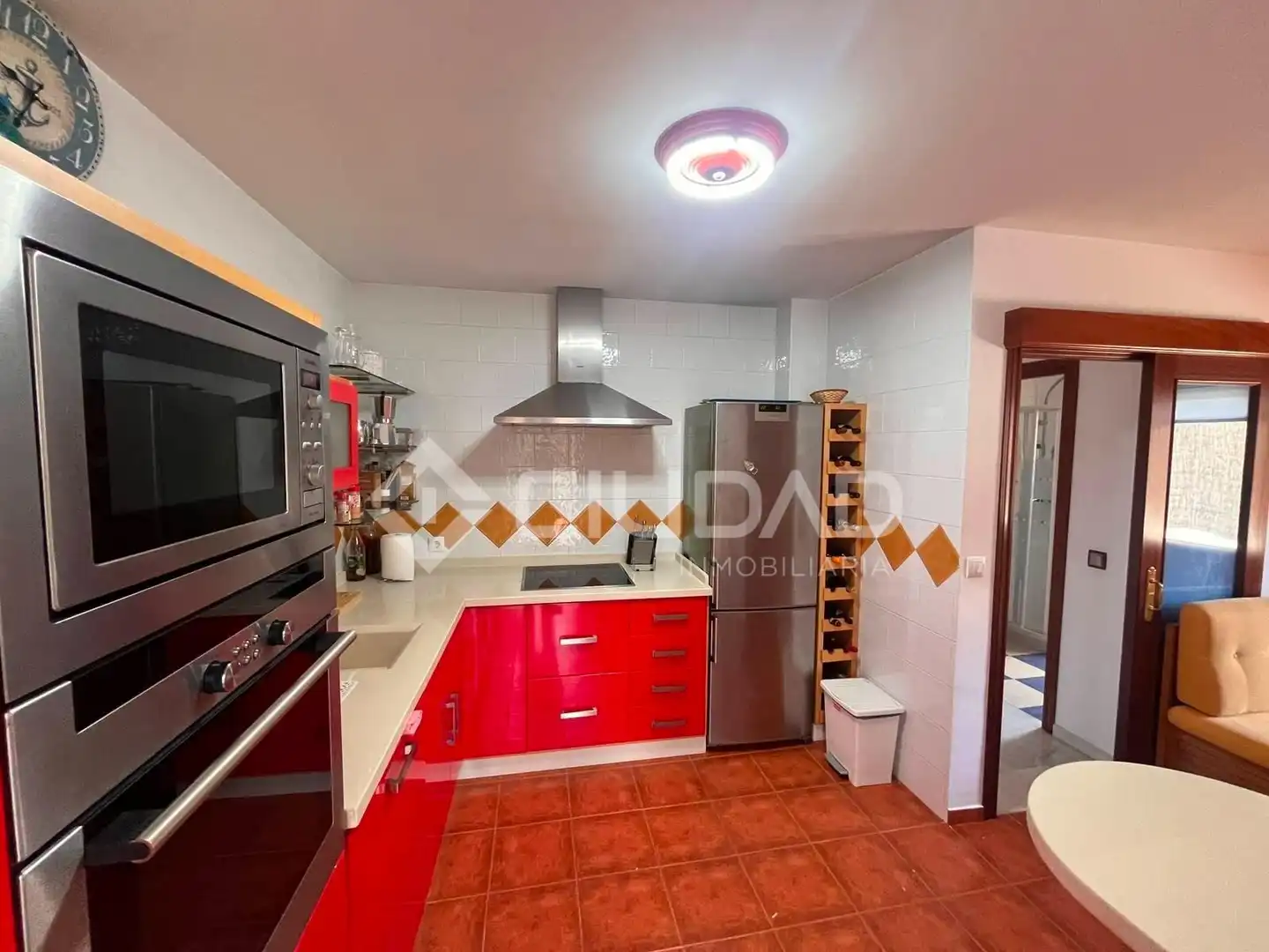 Cocina de Casa adosada en venta en Sanlúcar de Barrameda con Aire acondicionado, Jardín privado y Terraza