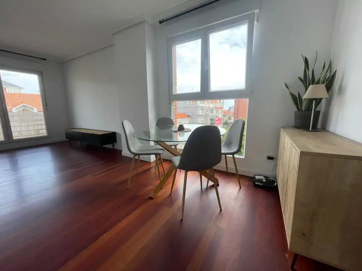 Comedor de Dúplex de alquiler en Santander con Aire acondicionado, Parquet y Amueblado
