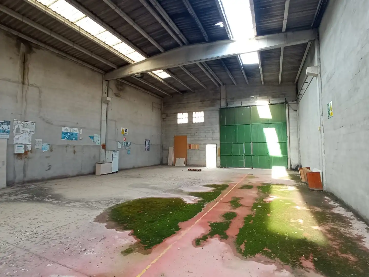 Nave industrial en venta en Cadrete